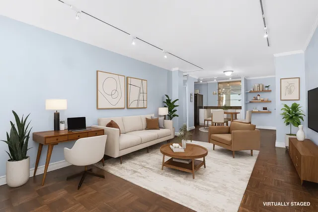 $585,000 | 301 East 22nd Street, Unit 8R | Gramercy