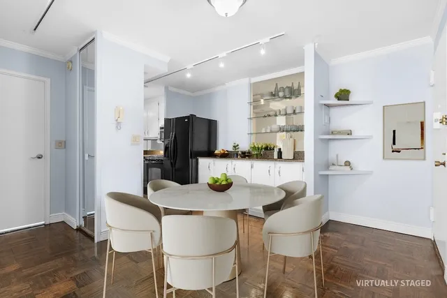 $585,000 | 301 East 22nd Street, Unit 8R | Gramercy