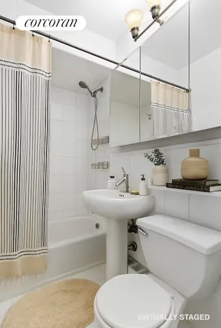 $585,000 | 301 East 22nd Street, Unit 8R | Gramercy