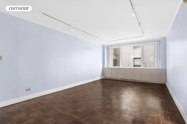 $585,000 | 301 East 22nd Street, Unit 8R | Gramercy