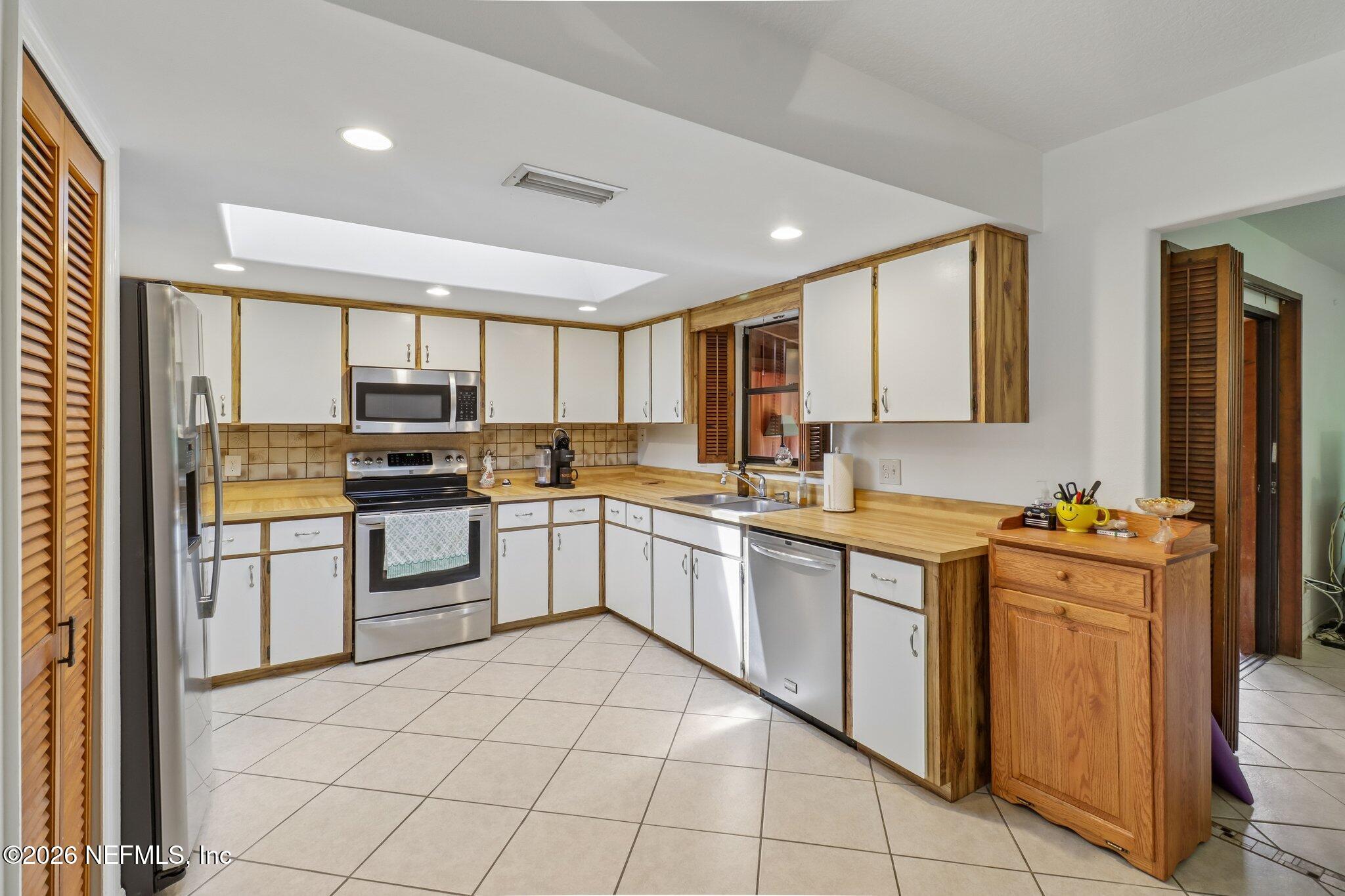 2934 Mango Tree Drive Edgewater, FL 32141 - Photo 13 of 28 13-web-or-mls-Mango Tree Dr-S2706-013