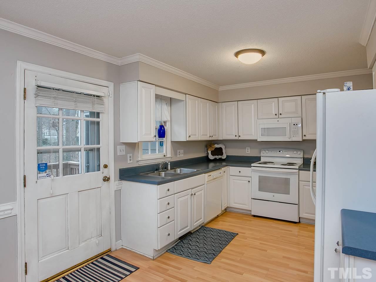4502 Hamptonshire Drive Raleigh, NC 27613 - Photo 11 of 24
