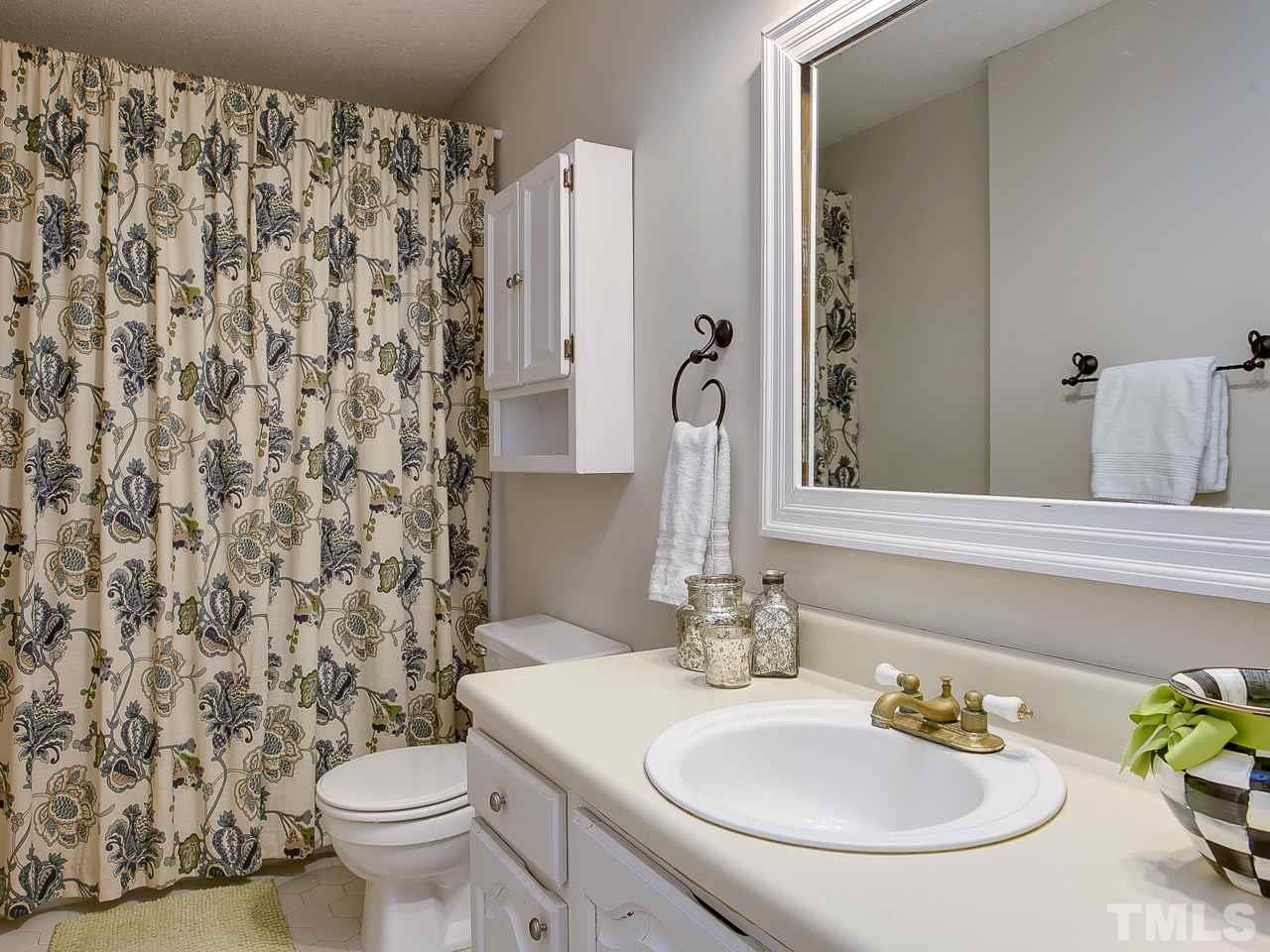 4502 Hamptonshire Drive Raleigh, NC 27613 - Photo 18 of 24
