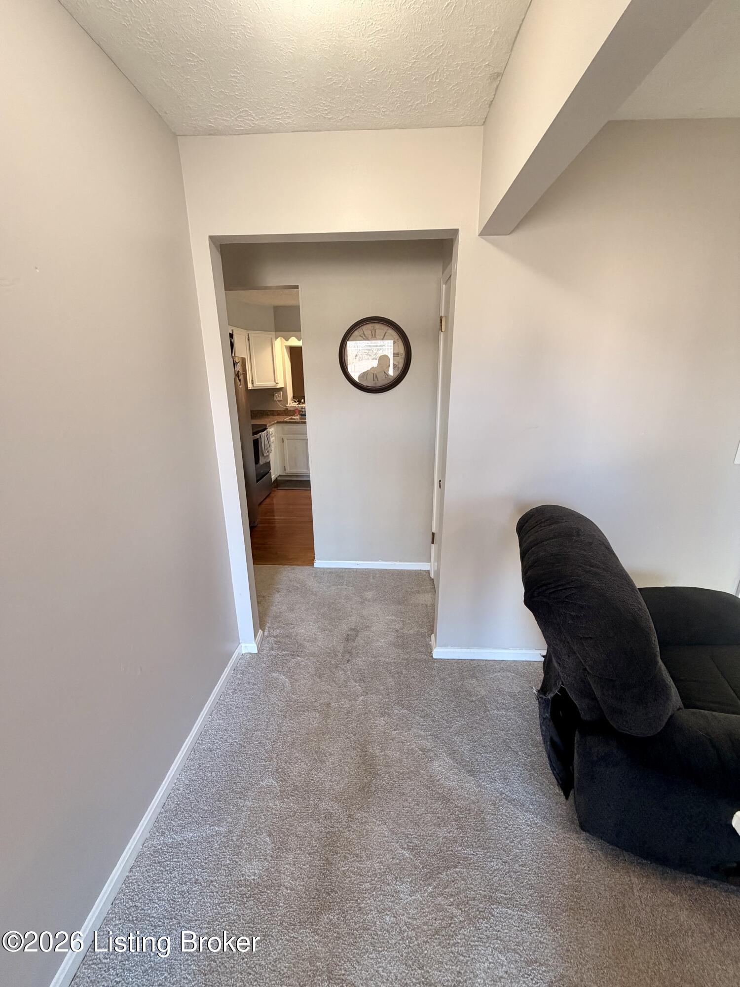 3706 Modesto Road Jeffersontown, KY 40299 - Photo 22 of 52 21A Living Room Hallway
