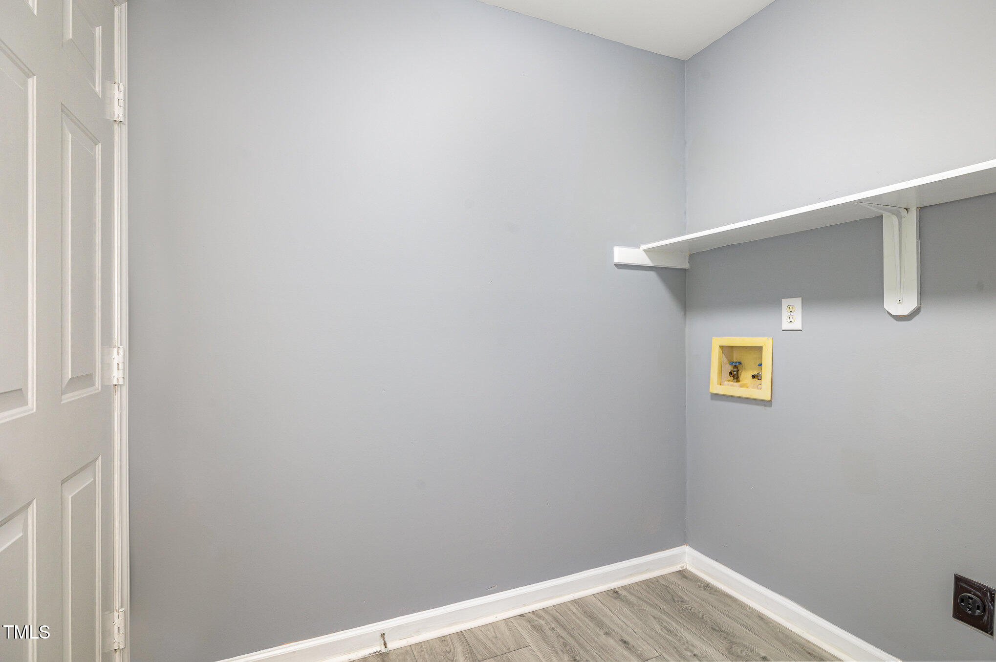 2708 Tryon Pines Drive Raleigh, NC 27603 - Photo 11 of 29 Laundry - Main floor