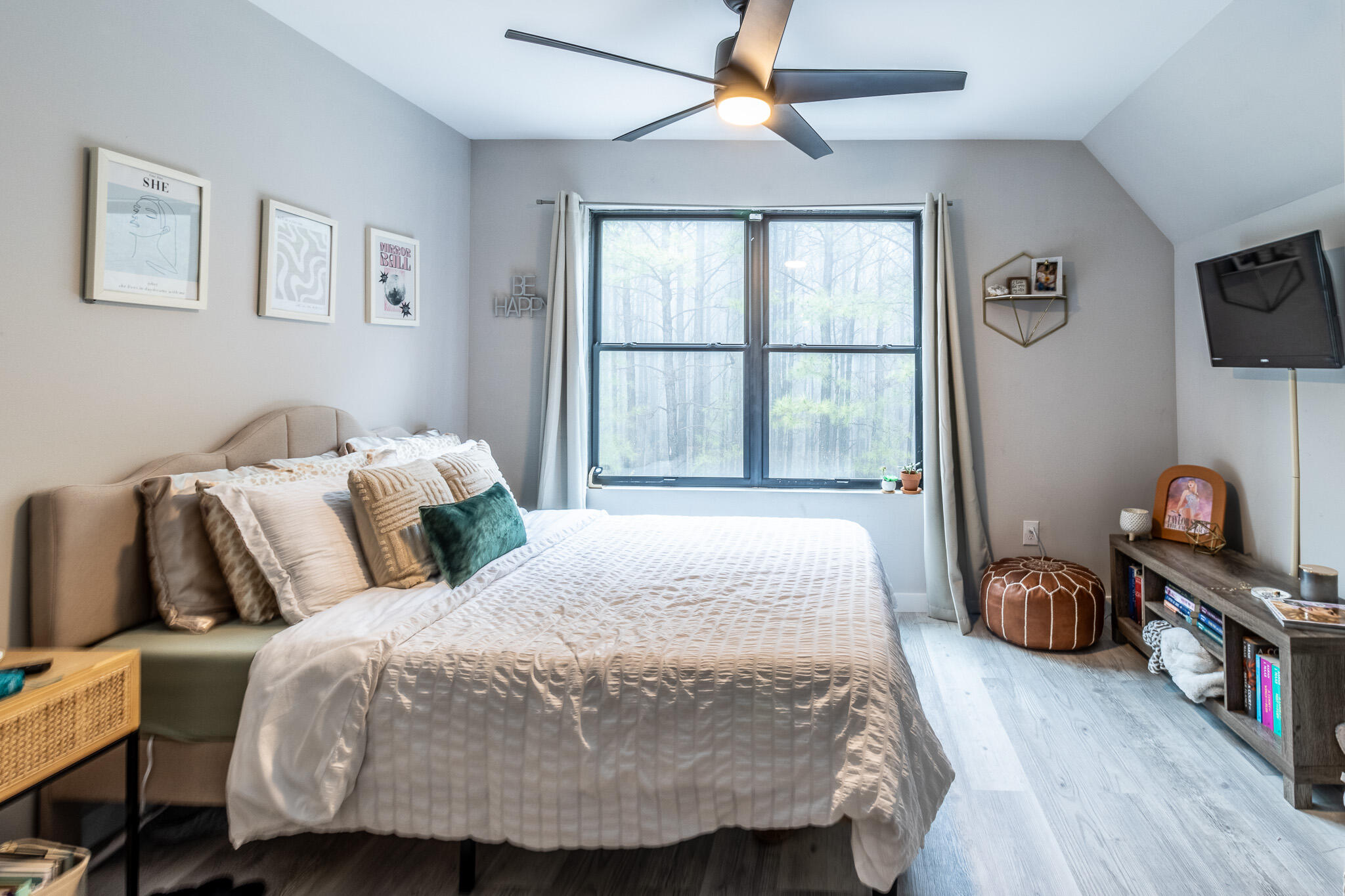 276 Stewart Road Graysville, TN 37338 - Photo 25 of 38 Upstairs Bed 2