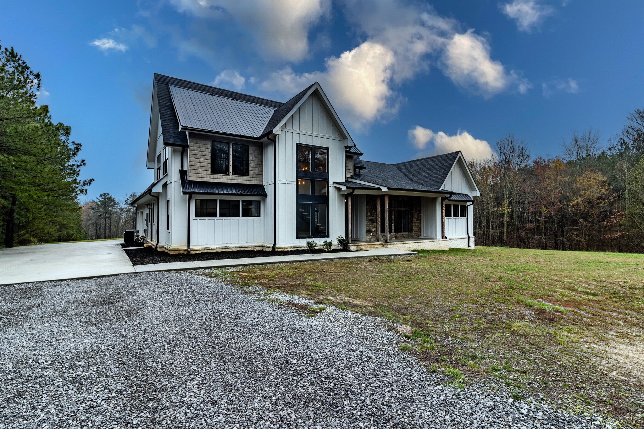 276 Stewart Road Graysville, TN 37338 - Photo 3 of 38 Front