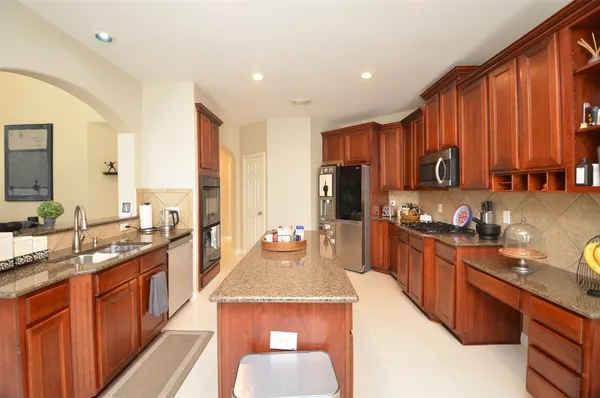 $4,500 | 1310 Wildwood Lane, Katy, TX 77494