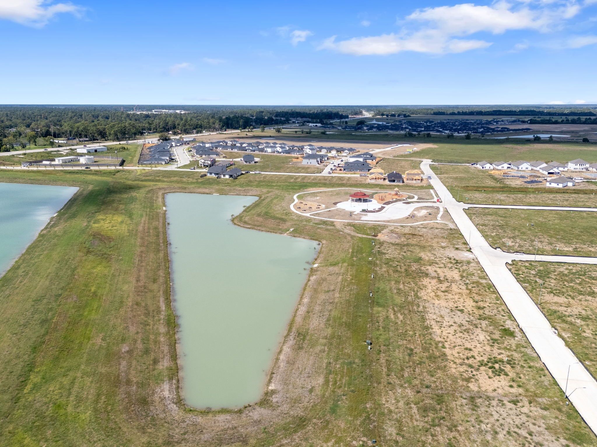 338 Point Nemo Street Crosby, TX 77532 - Photo 13 of 16 Community Photo