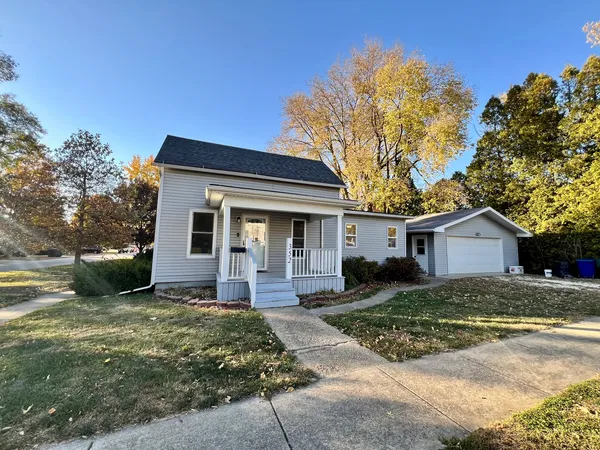 $135,000 | 352 South Vermillion Street, Paxton, IL 60957