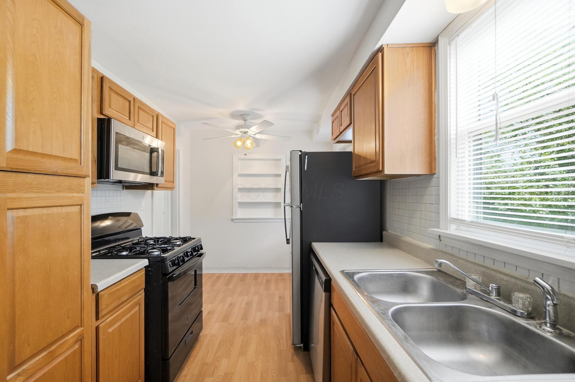 1754 Kenny Road Columbus, OH 43212 - Photo 14 of 57