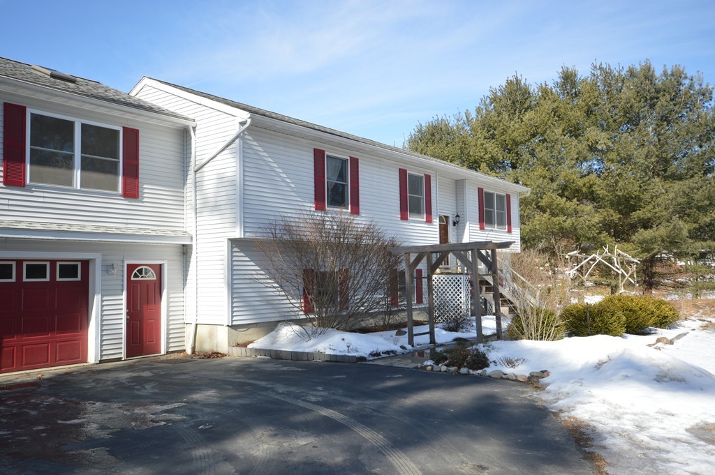 15 Old Northfield Road Montague, MA 01351 - Photo 1 of 28 Gallery Image 1