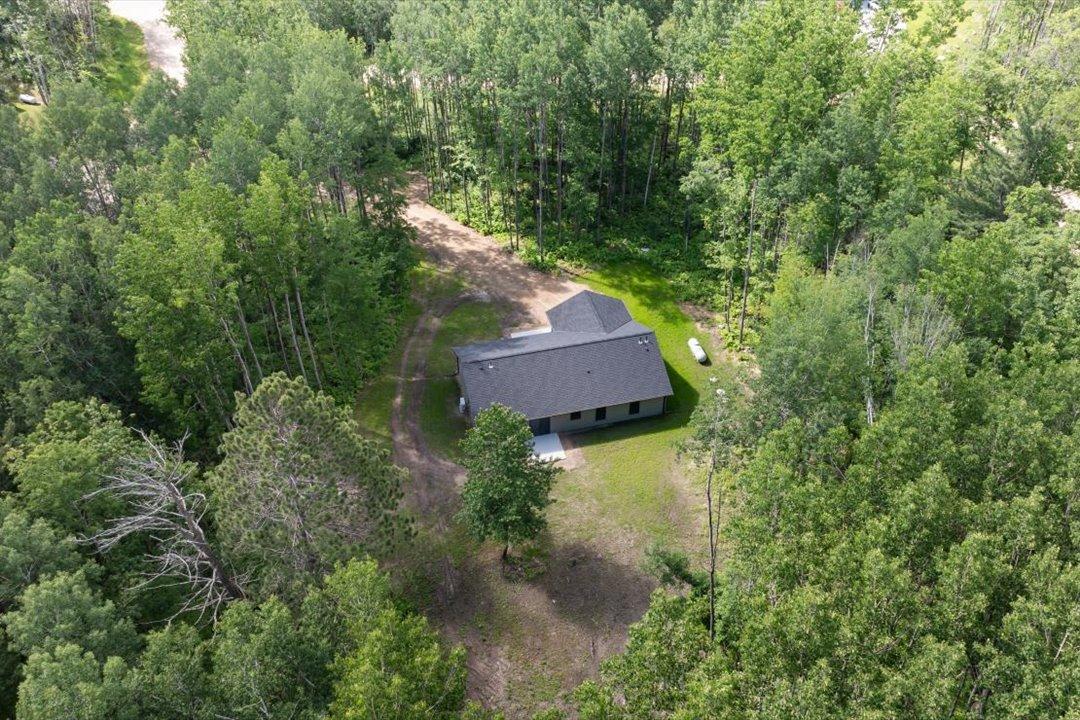 121 Ridgeway Path Walker, MN 56484 - Photo 3 of 35