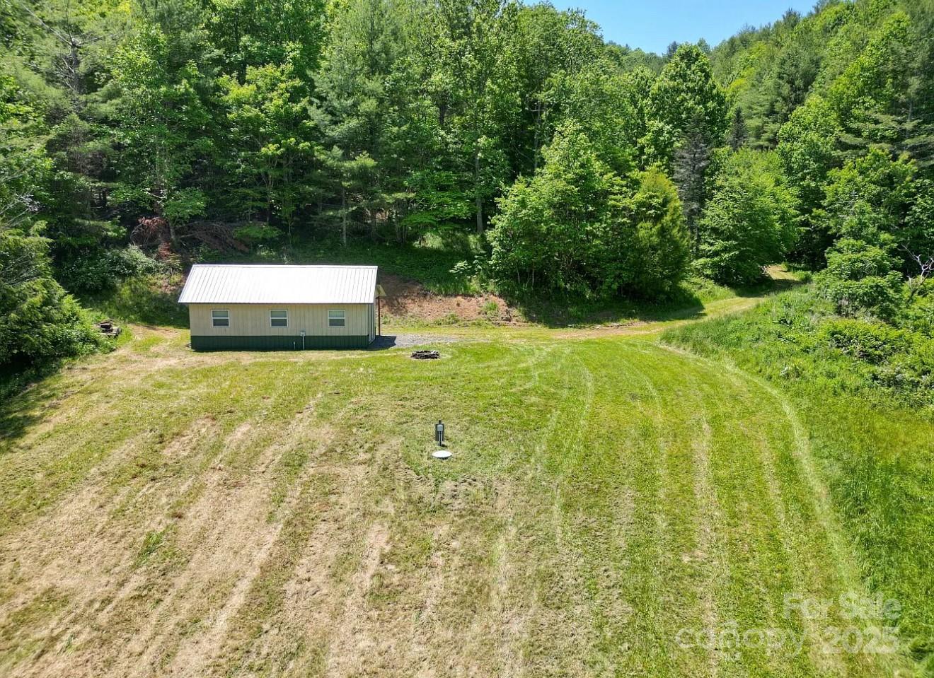 703 Coy Ham Road Lansing, NC 28643 - Photo 3 of 34