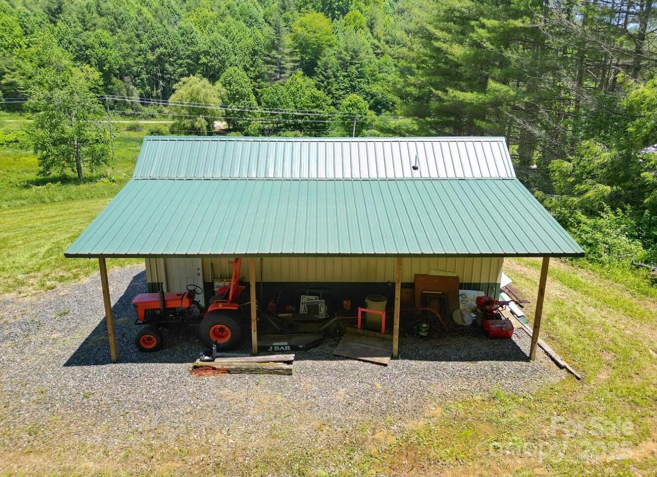 703 Coy Ham Road Lansing, NC 28643 - Photo 4 of 34