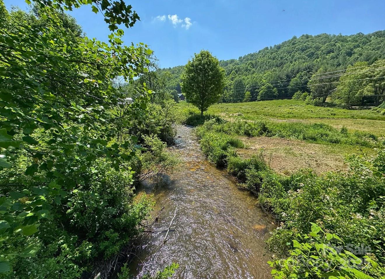 703 Coy Ham Road Lansing, NC 28643 - Photo 7 of 34