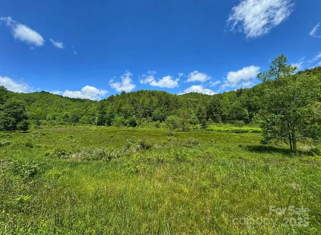 $339,900 | 703 Coy Ham Road, Lansing, NC 28643