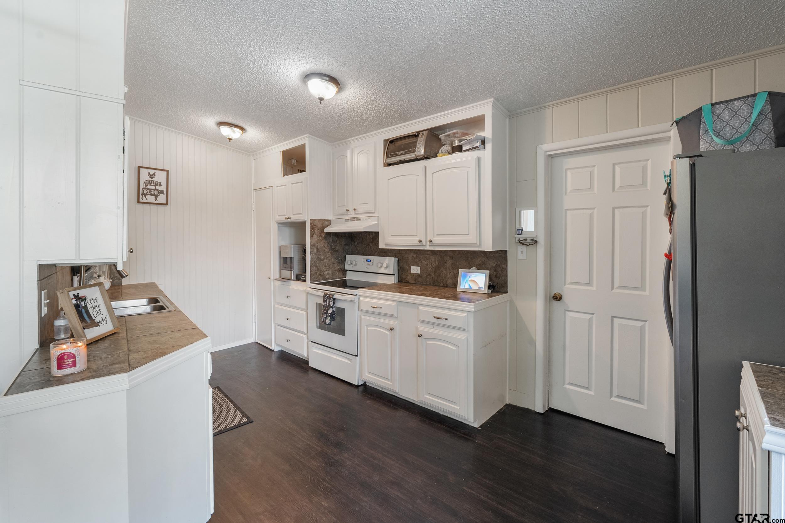 104 West Cayuga Drive Athens, TX 75751 - Photo 12 of 30