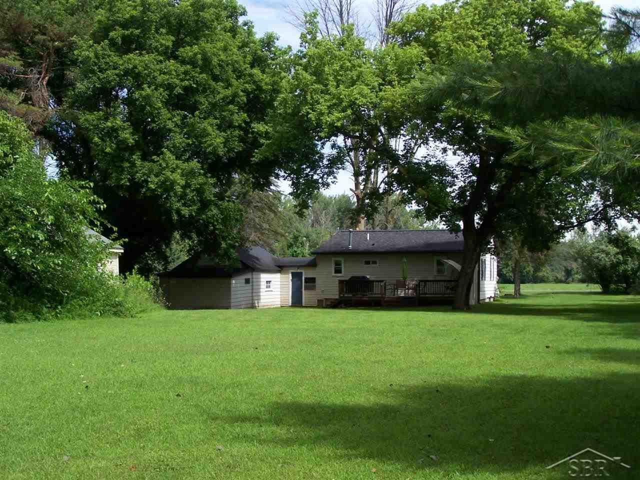 12215 West Freeland Road Freeland, MI 48623 - Photo 24 of 25 31201567-23.JPG