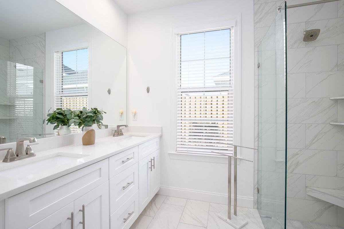 35 Roundwood Dr Inlet Beach Inlet Beach, FL 32461 - Photo 9 of 21 Primary Ensuite Bathroom