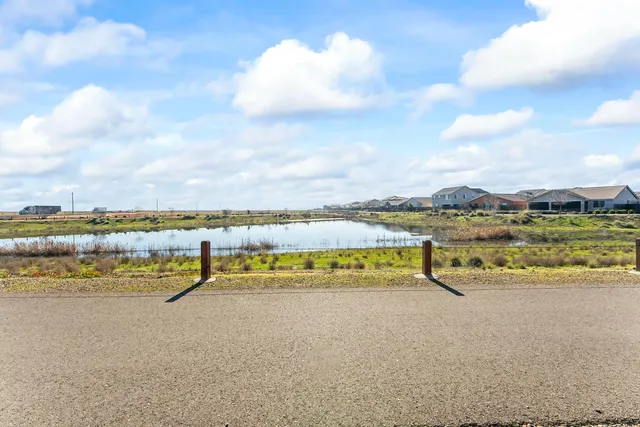 $549,990 | 4156 Salt Point Way, Rancho Cordova, CA 95742