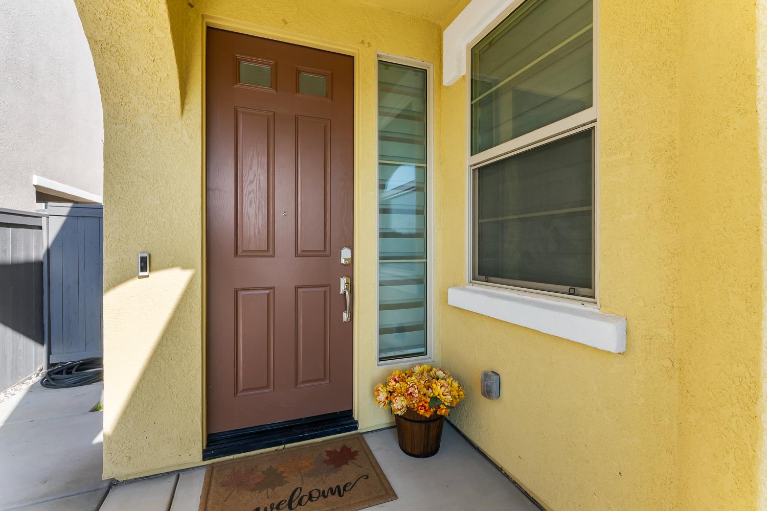 4156 Salt Point Way Rancho Cordova, CA 95742 - Photo 7 of 43 Welcoming entry