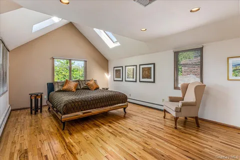 $1,150,000 | 47 Main Street, East Setauket, NY 11733