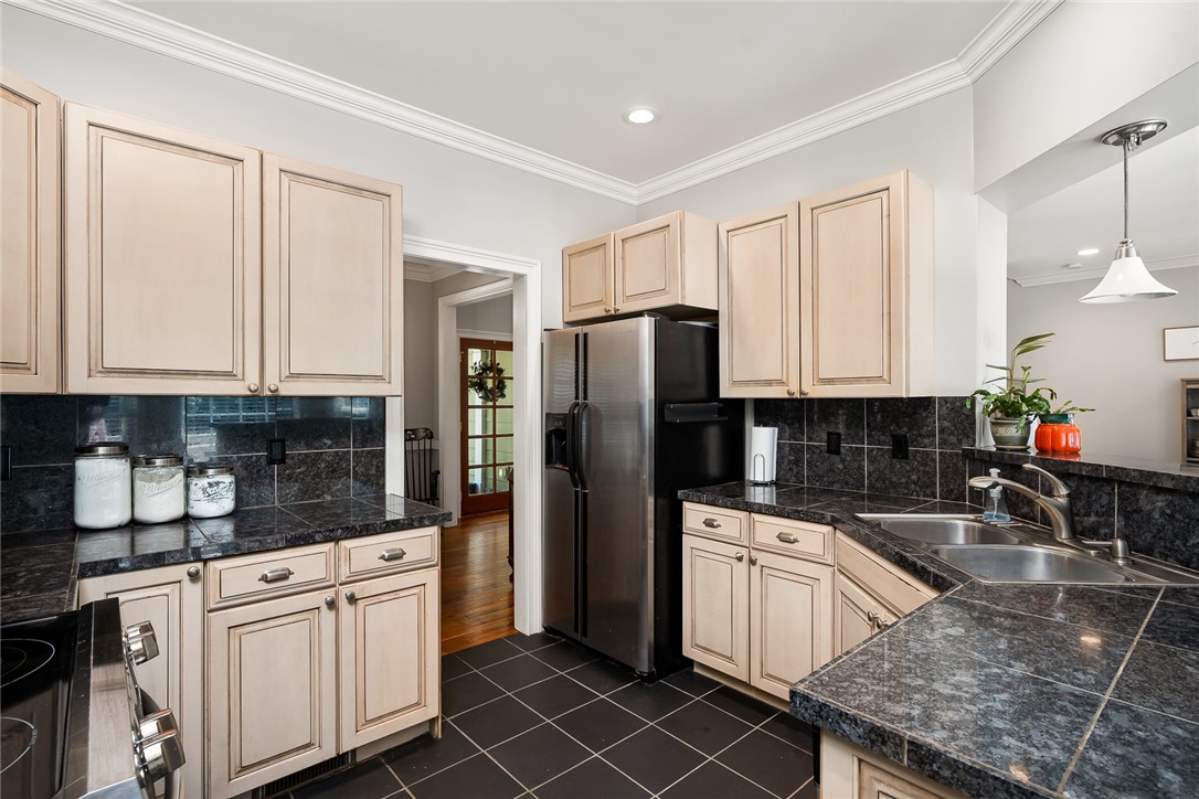 104 Catawbah Road Clemson, SC 29631 - Photo 13 of 50 Gallery Image 13