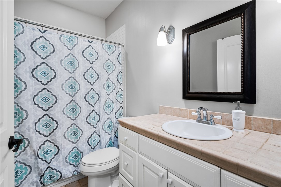 104 Catawbah Road Clemson, SC 29631 - Photo 29 of 50 Hall Full Bath