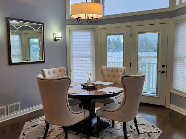 $750,000 | 22087 Vernon Ridge Drive, Mundelein, IL 60060