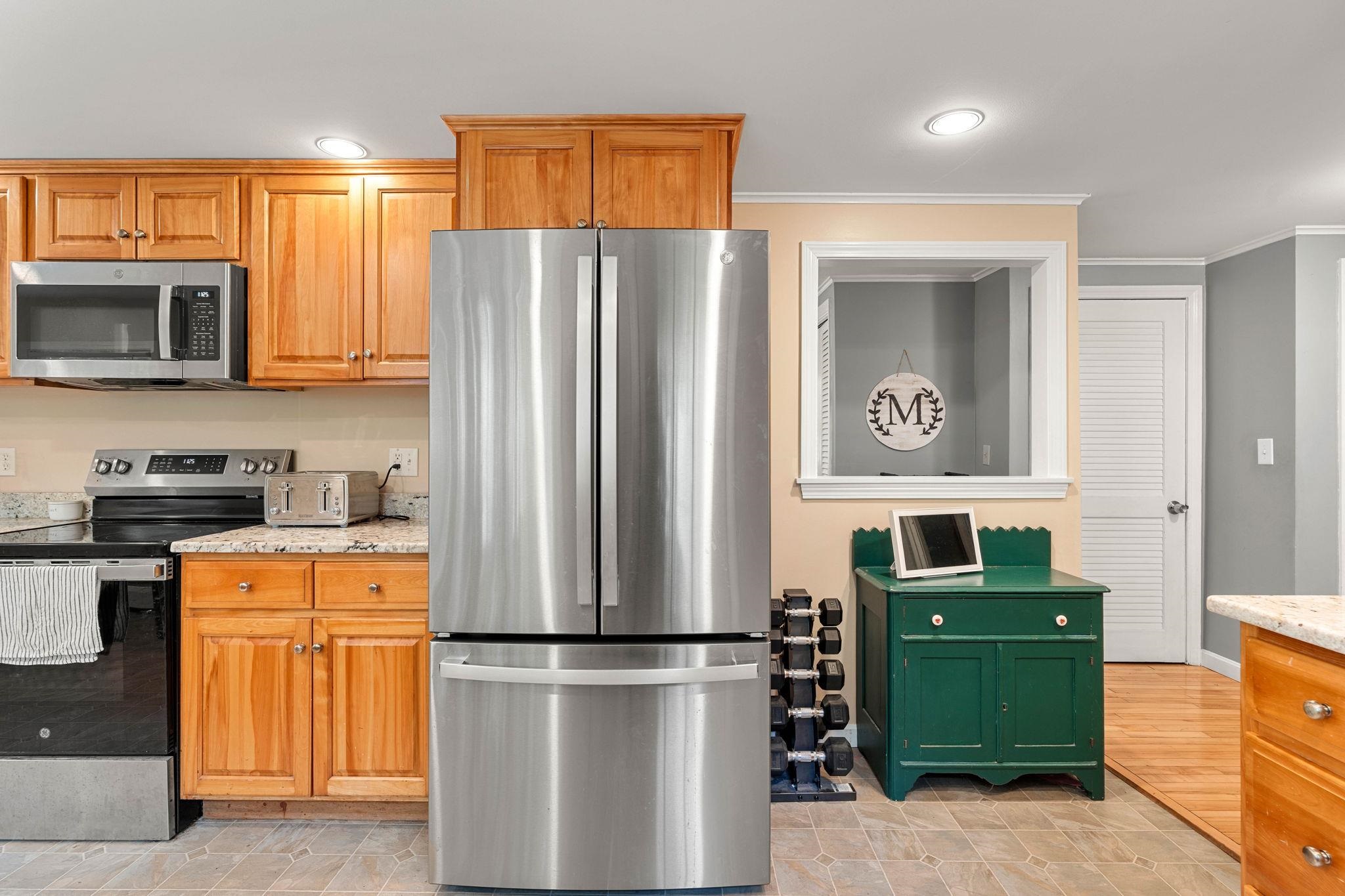 52 Pinkham Road Lee, NH 03861 - Photo 5 of 41