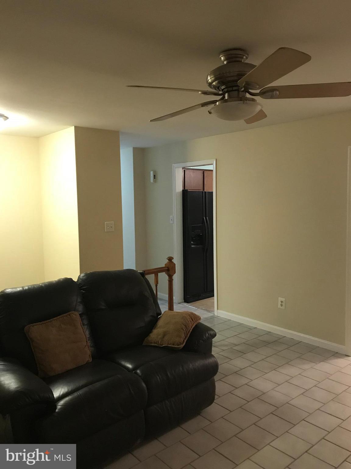 8701 Redman Street Springfield, VA 22153 - Photo 6 of 15 Family Room