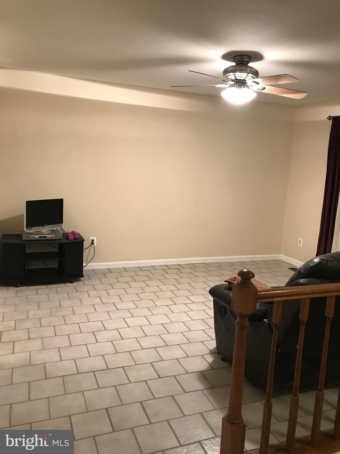 8701 Redman Street Springfield, VA 22153 - Photo 8 of 15 Family Room