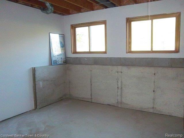 6105 Rivers Edge Drive Howell, MI 48855 - Photo 21 of 23 Daylight.JPG