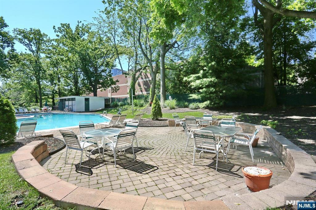 301 Beech Street, Unit 2H Hackensack, NJ 07601 - Photo 37 of 38