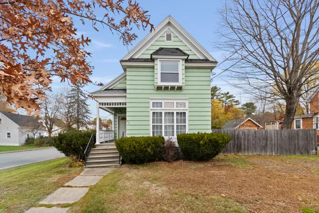 $299,000 | 260 Webster Street, Lewiston, ME 04240