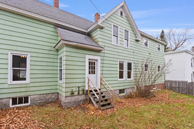 $299,000 | 260 Webster Street, Lewiston, ME 04240