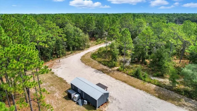 a view of a yard with a yard