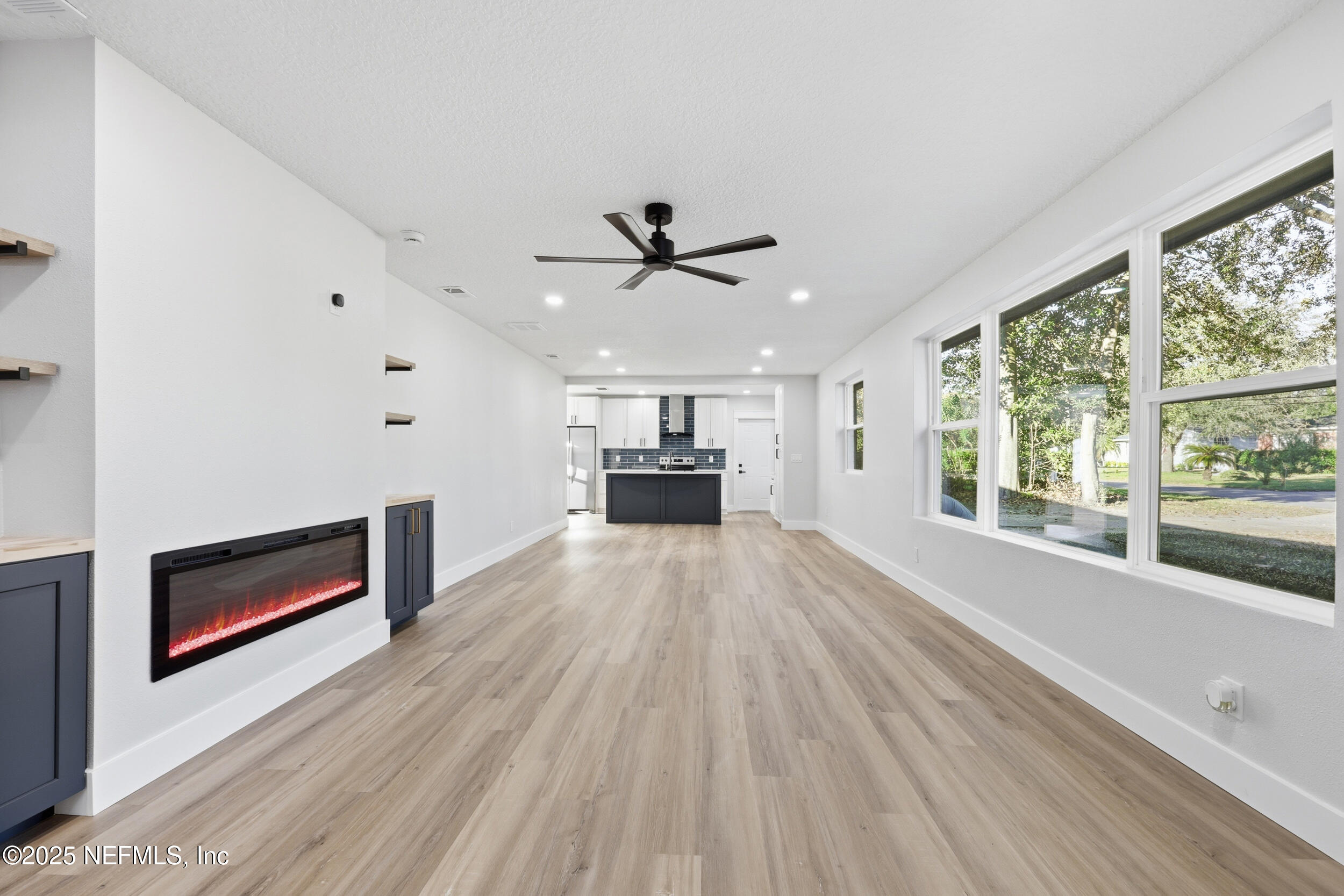 1440 Harbor Oaks Road Jacksonville, FL 32207 - Photo 13 of 63 13_the real estateographers_010