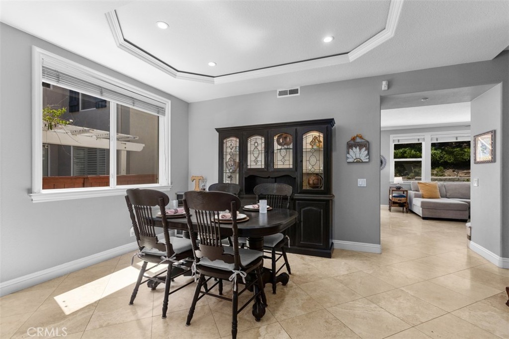 35 Edmonton Way Rancho Santa Margarita, CA 92688 - Photo 6 of 51