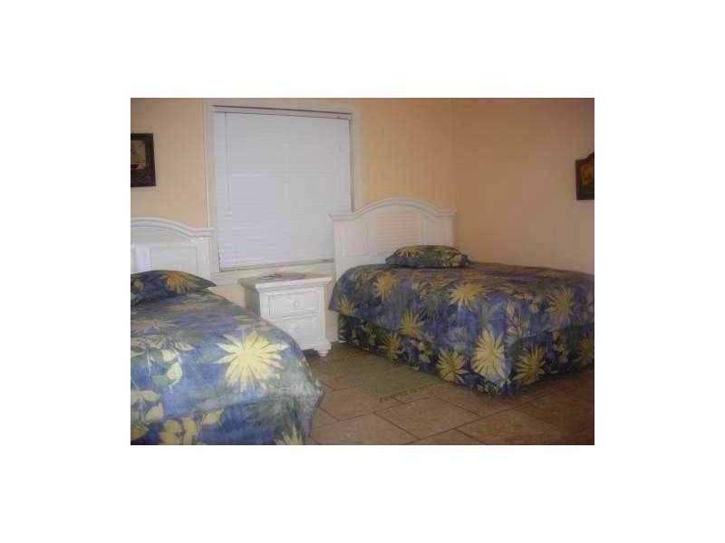 6511 Holatee Trail Southwest Ranches, FL 33330 - Photo 13 of 24 Bedroom