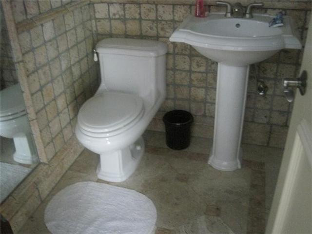 6511 Holatee Trail Southwest Ranches, FL 33330 - Photo 14 of 24 Bathroom