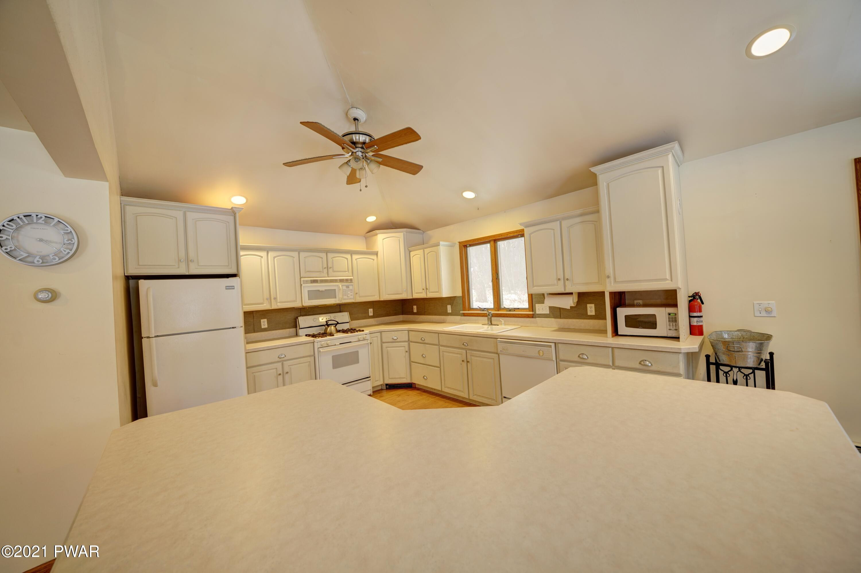 187 Conashaugh Road Milford, PA 18337 - Photo 10 of 24
