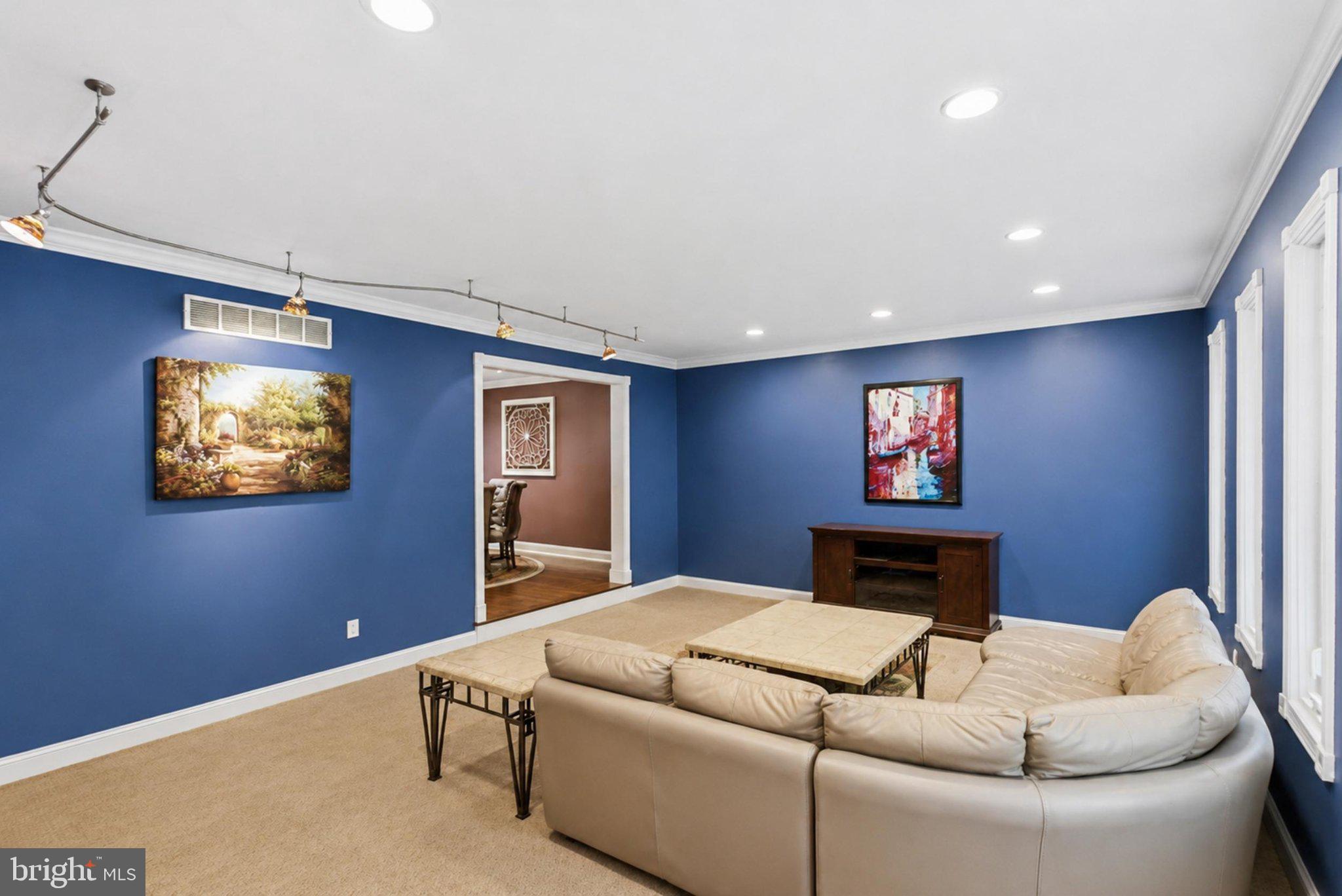 1002 Tannerie Run Road Ambler, PA 19002 - Photo 15 of 67 Vibrant walls invite creative living.