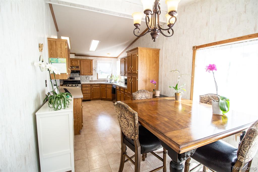 9380 E Road Burt, MI 48417 - Photo 4 of 36