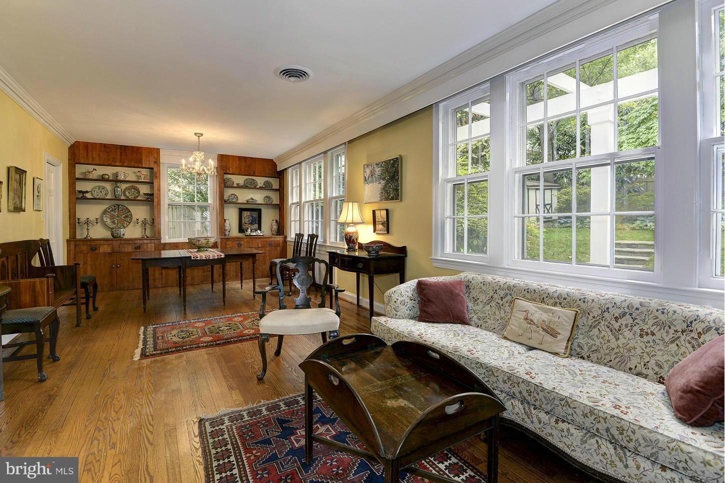 5312 Wriley Road Bethesda, MD 20816 - Photo 3 of 21 Living Room