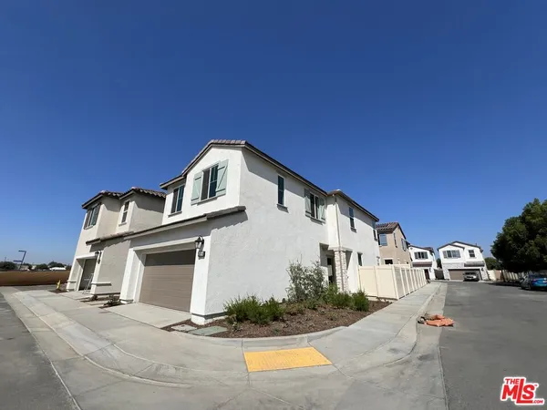 $2,995 | 25198 Harmony Avenue, Moreno Valley, CA 92551