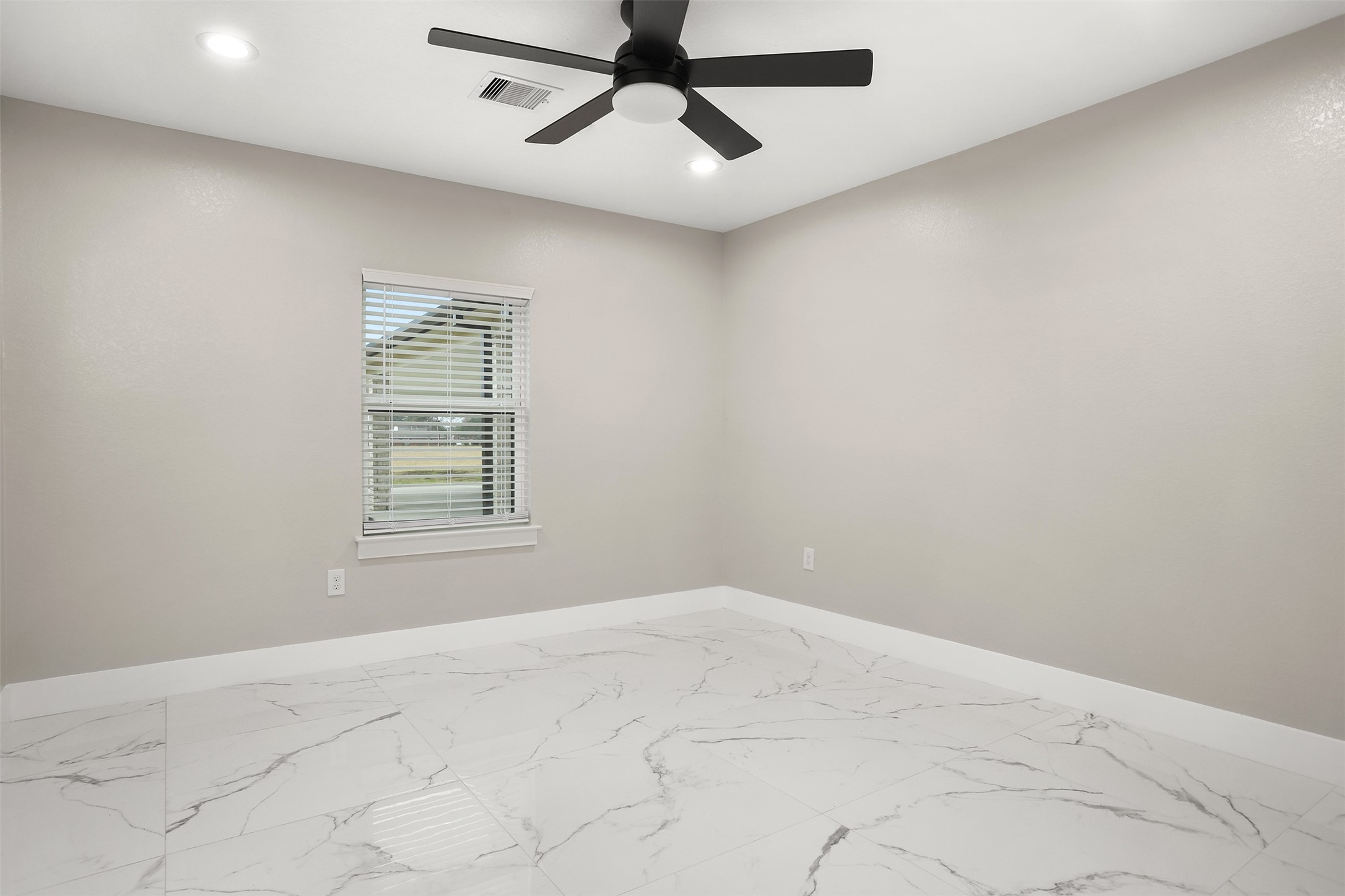 4002 Dixie Farm Road Pearland, TX 77581 - Photo 17 of 29