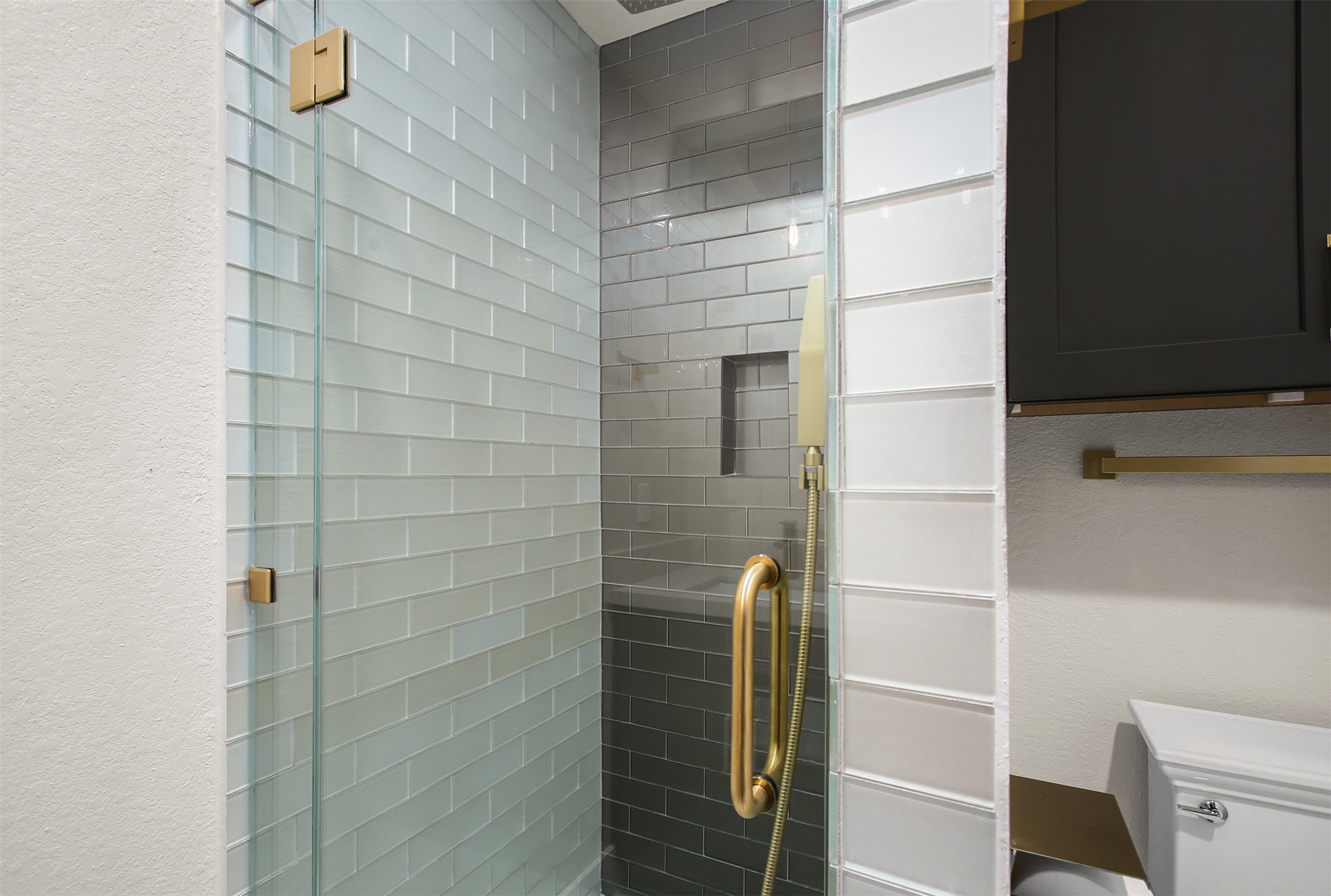 4002 Dixie Farm Road Pearland, TX 77581 - Photo 20 of 29 a bathroom with a shower