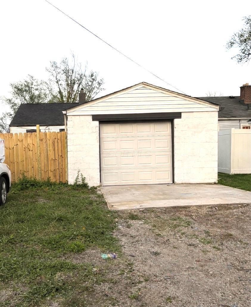2325 Howey Road Columbus, OH 43211 - Photo 25 of 27 WhatsApp Image 2026-04-16 at 10.02.45 PM
